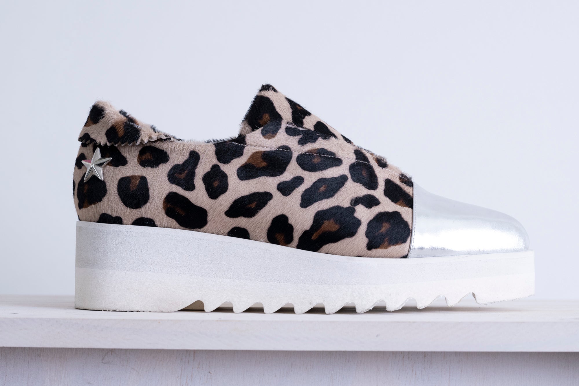 ヒョウ ✖️ シルバー