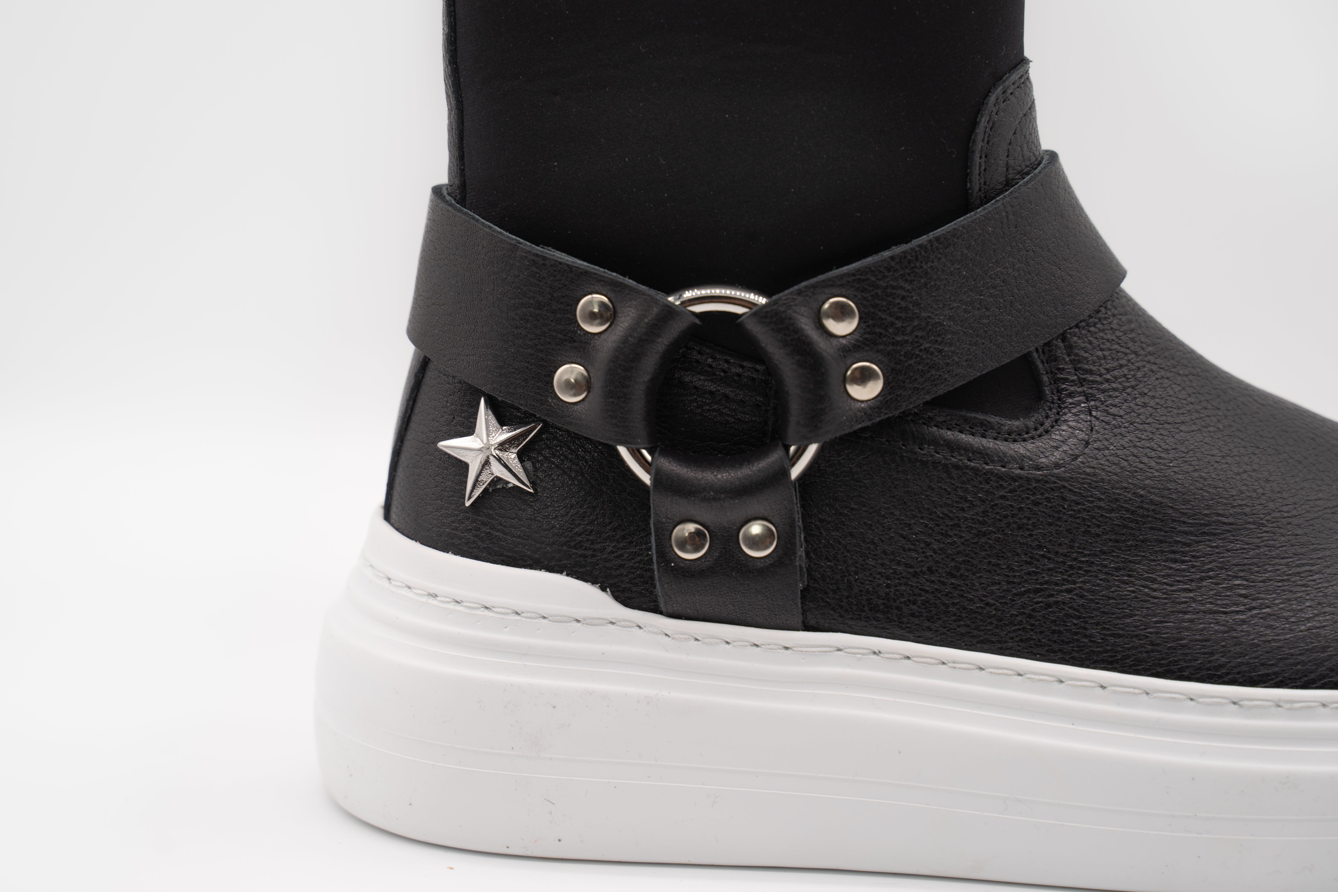 ハーネスストレッチブーツ